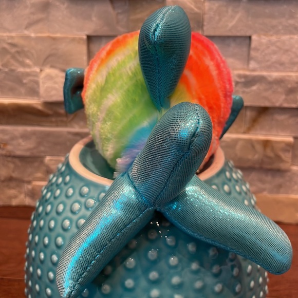 Sparkle Eyes plush fish - Picture 6 of 6